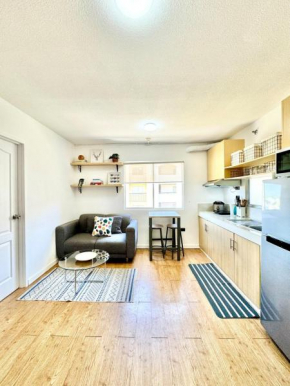 Seaview 2br condo near NuSTAR & SM Seaside